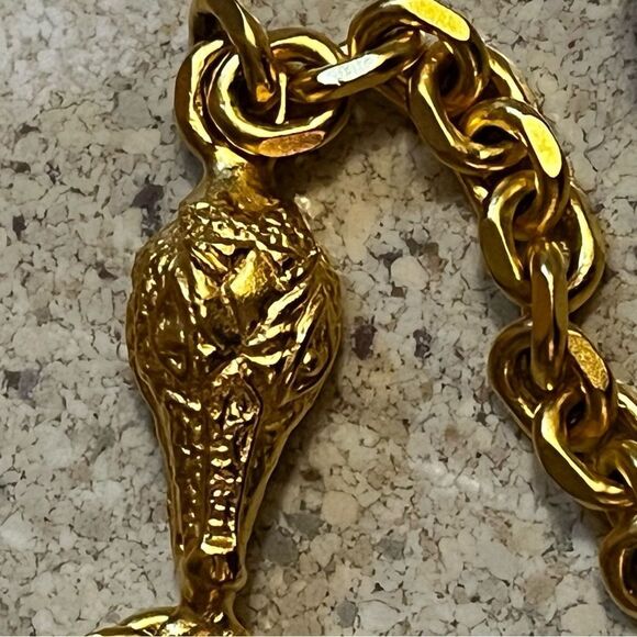 Ashreil cream textured shoulder bag gold tone chain with vintage style detail - Picture 8 of 12